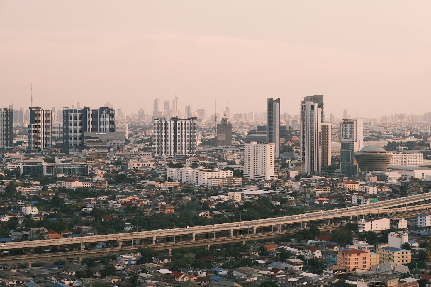 Innovative Solutions for Sustainable City Growth